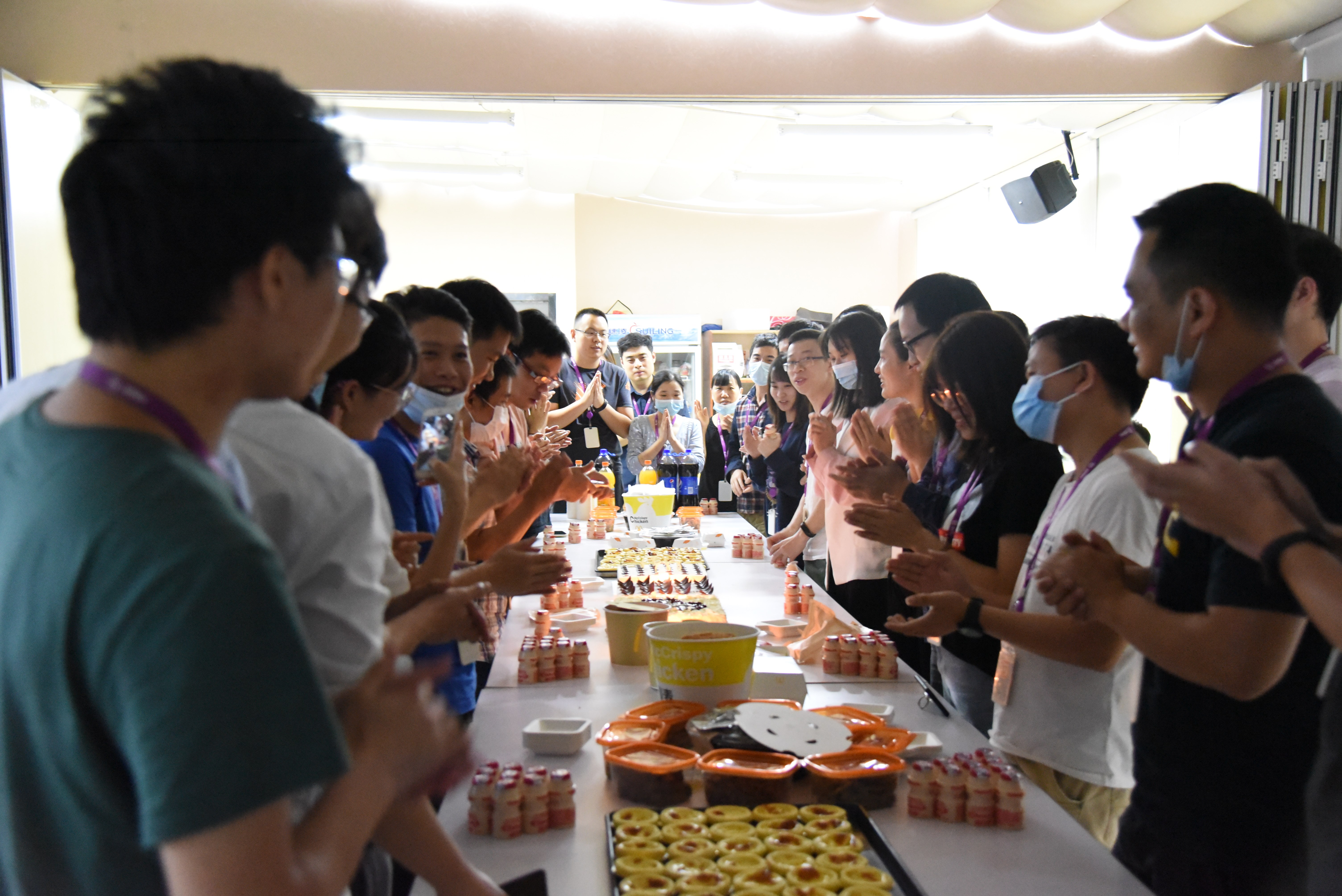 1604386679840257.jpg 图片关键词