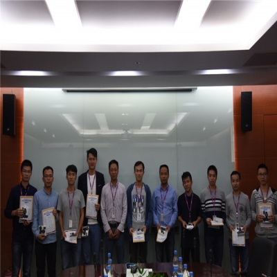 “芯”承快乐，跑赢未来—— 2017年高德娱乐爱跑者跑团顺利完成南山半程马拉松比赛