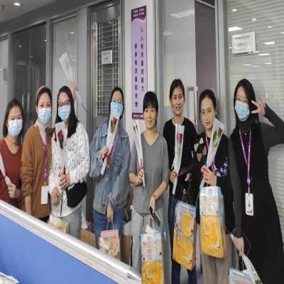 春风十里，情暖巾帼——高德娱乐电子“三八”节礼物发放